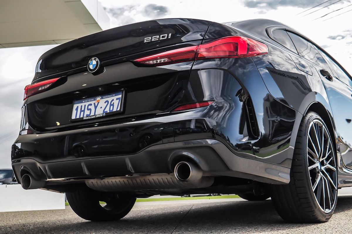 2022 BMW 2 Series 220i M Sport F44