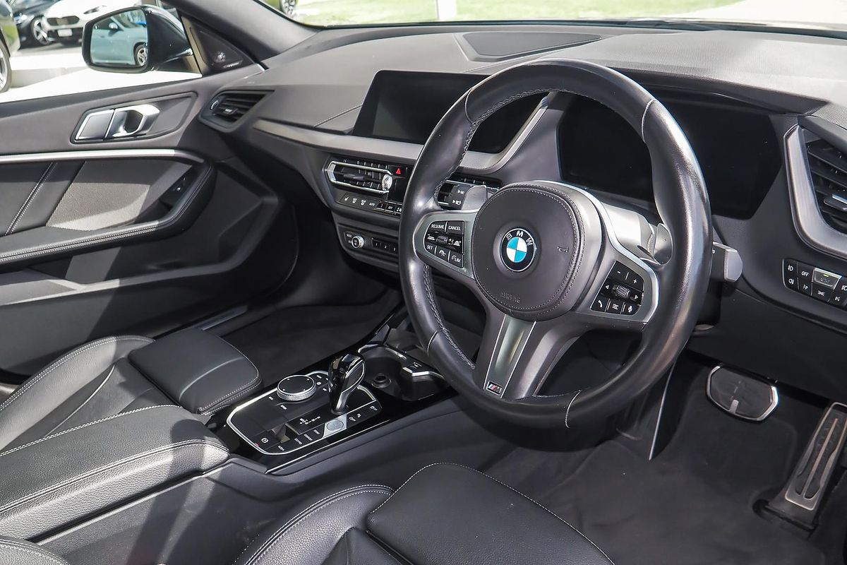 2022 BMW 2 Series 220i M Sport F44