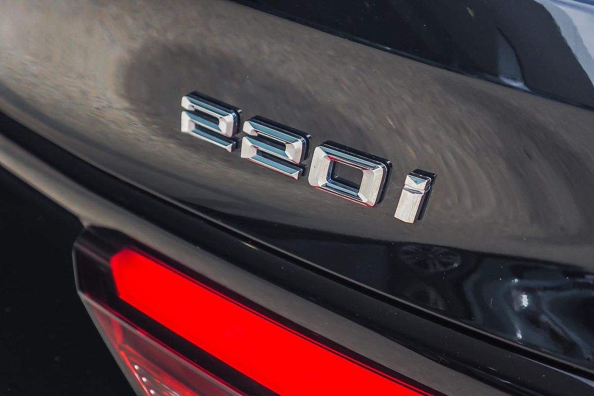 2022 BMW 2 Series 220i M Sport F44