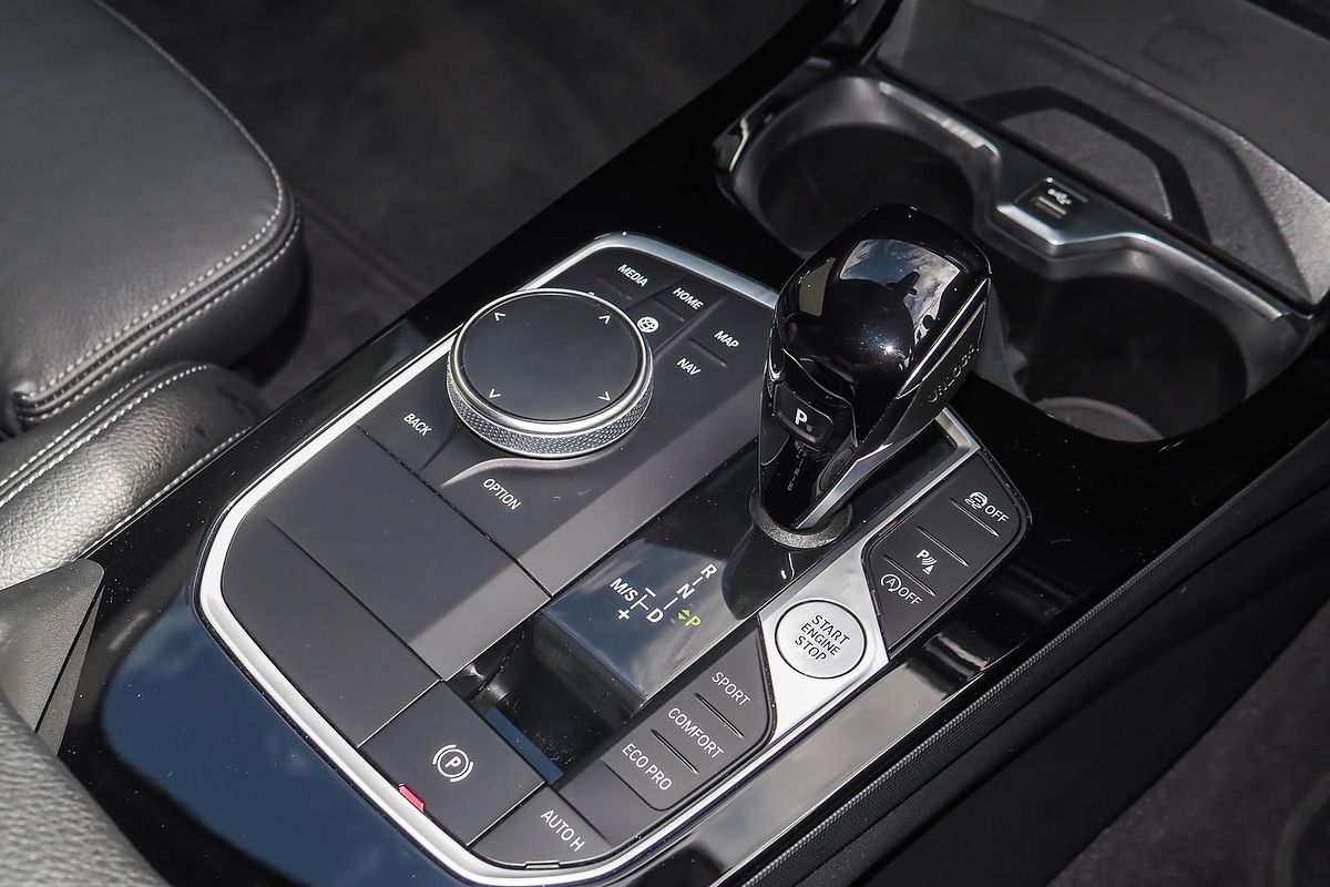 2022 BMW 2 Series 220i M Sport F44