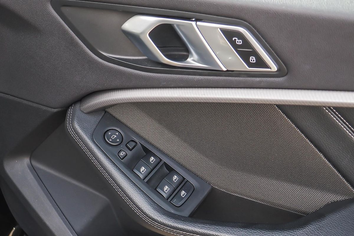 2022 BMW 2 Series 220i M Sport F44