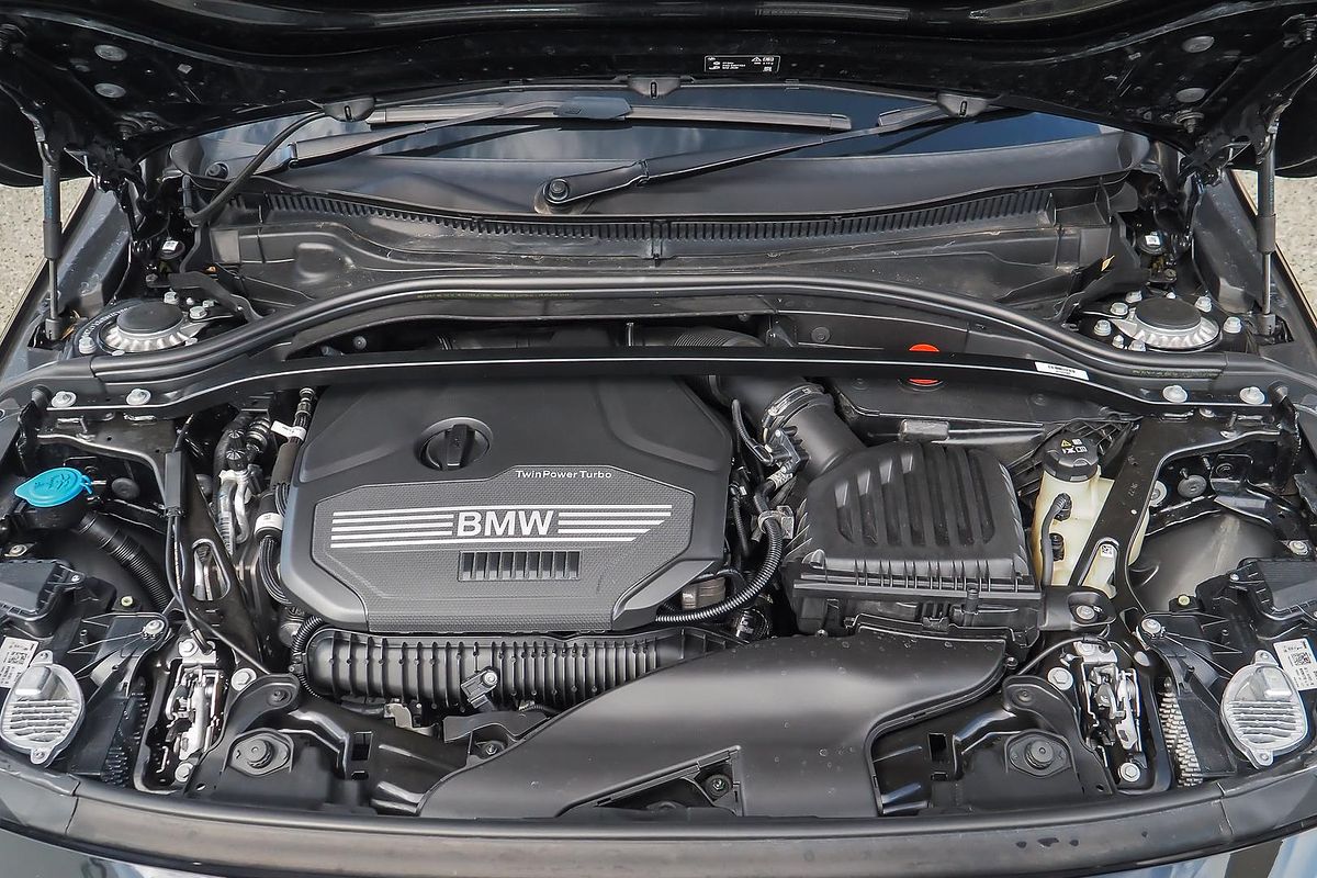 2022 BMW 2 Series 220i M Sport F44