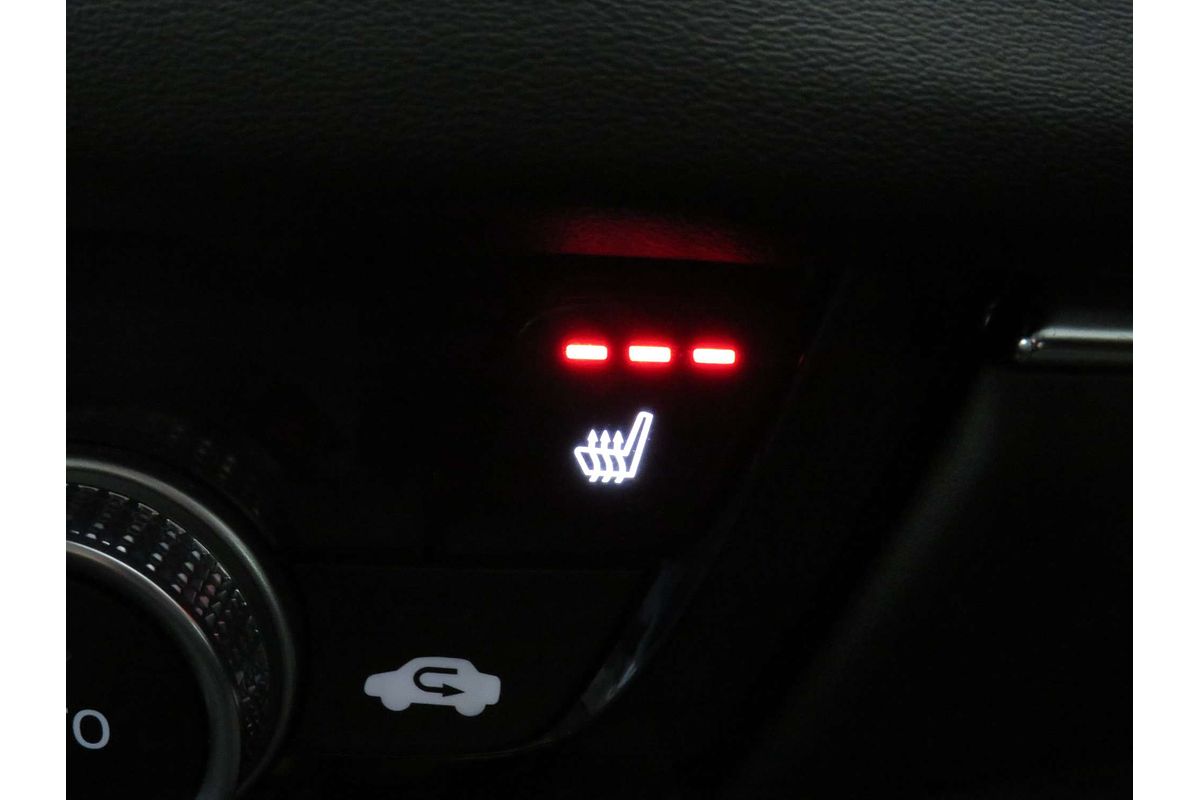 2023 Honda HR-V e:HEV L
