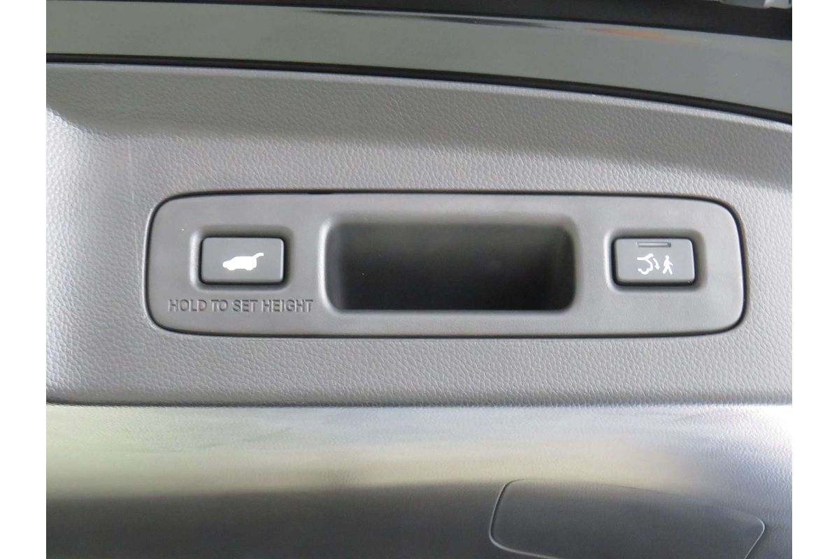 2023 Honda HR-V e:HEV L
