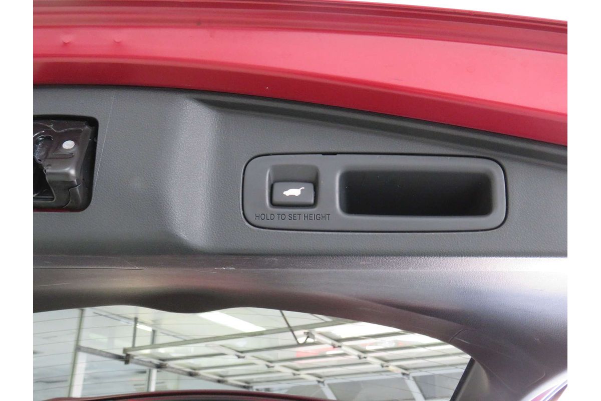 2023 Honda CR-V VTi LX AWD RW