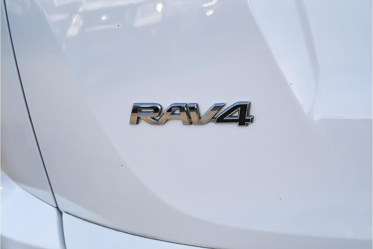 2018 Toyota RAV4 GX ZSA42R