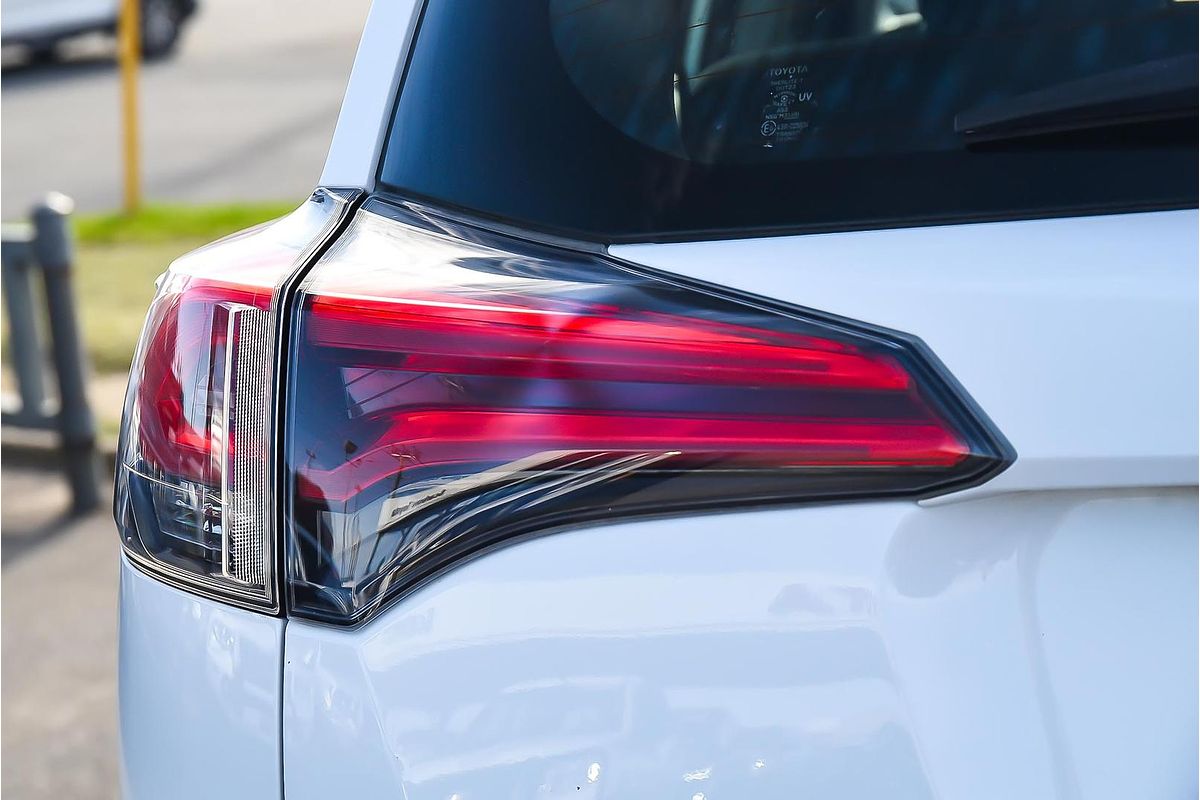2018 Toyota RAV4 GX ZSA42R