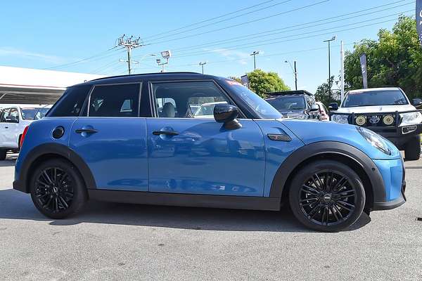2022 MINI Hatch Cooper S MINI Yours F55 LCI-2