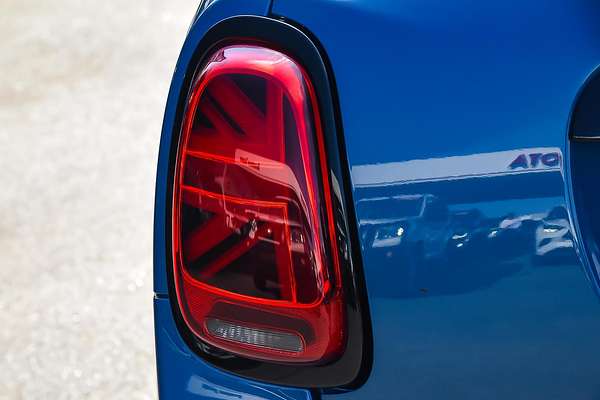2022 MINI Hatch Cooper S MINI Yours F55 LCI-2