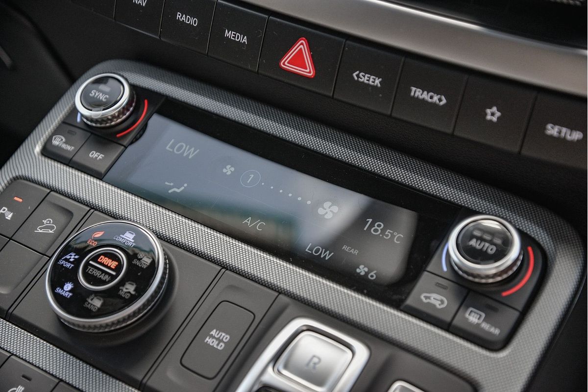 2025 Hyundai Palisade Calligraphy Black Ink LX2.V5