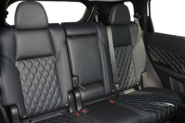 2024 Mitsubishi Outlander PHEV Exceed ZM