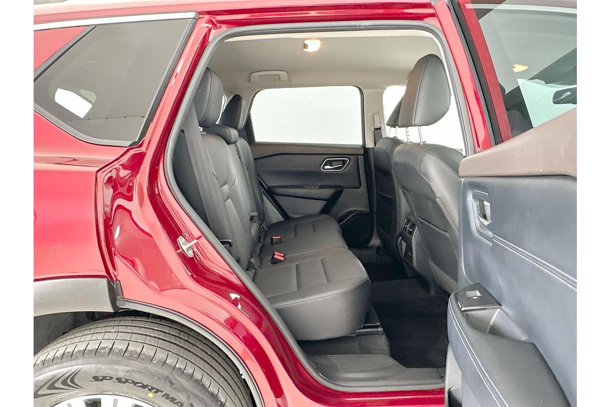 2024 Nissan X-TRAIL ST-L T33