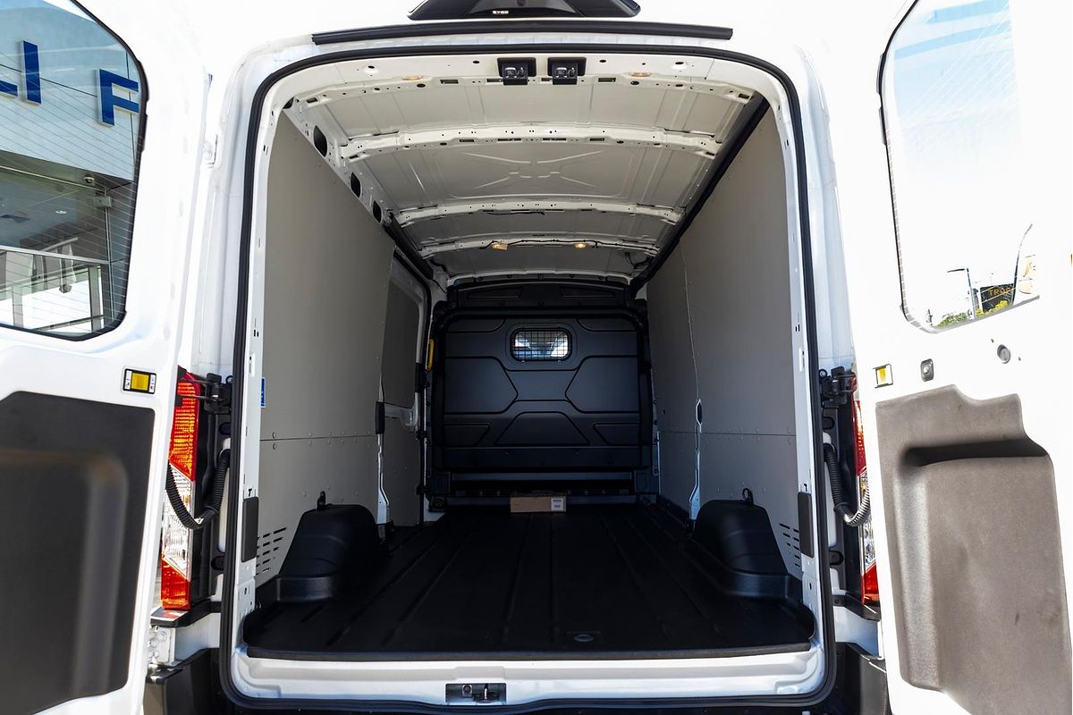 2022 Ford E-Transit 420L VO