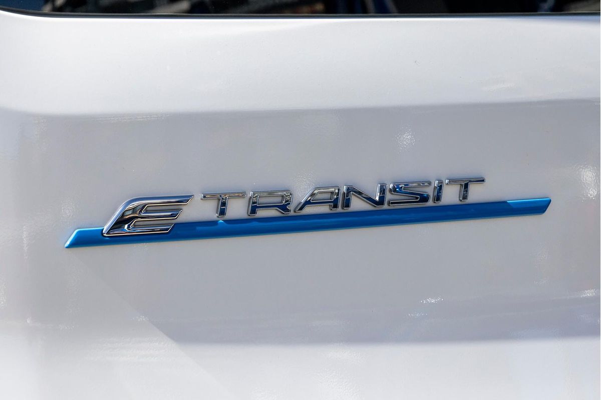 2022 Ford E-Transit 420L VO