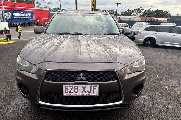 2011 Mitsubishi Outlander LS ZH