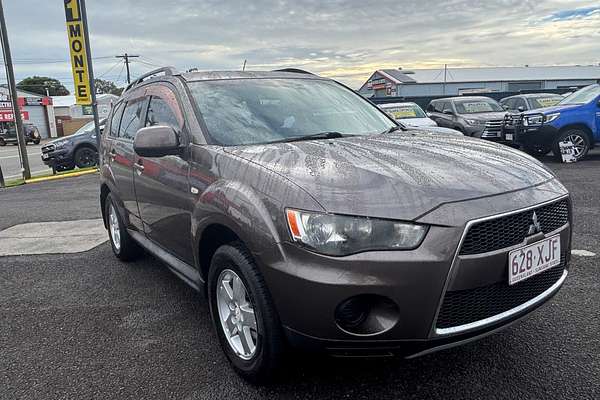 2011 Mitsubishi Outlander LS ZH