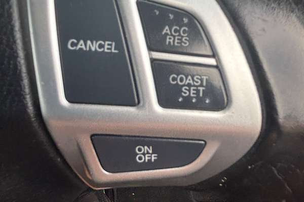 2011 Mitsubishi Outlander LS ZH