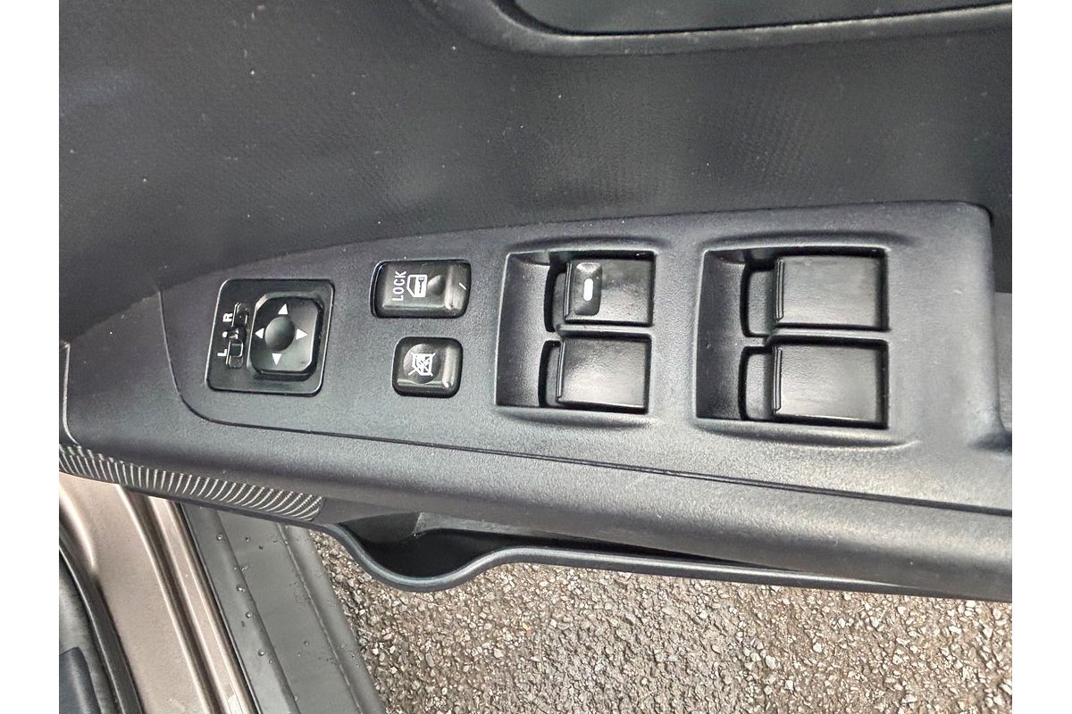 2011 Mitsubishi Outlander LS ZH