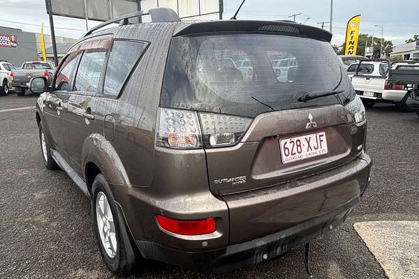 2011 Mitsubishi Outlander LS ZH