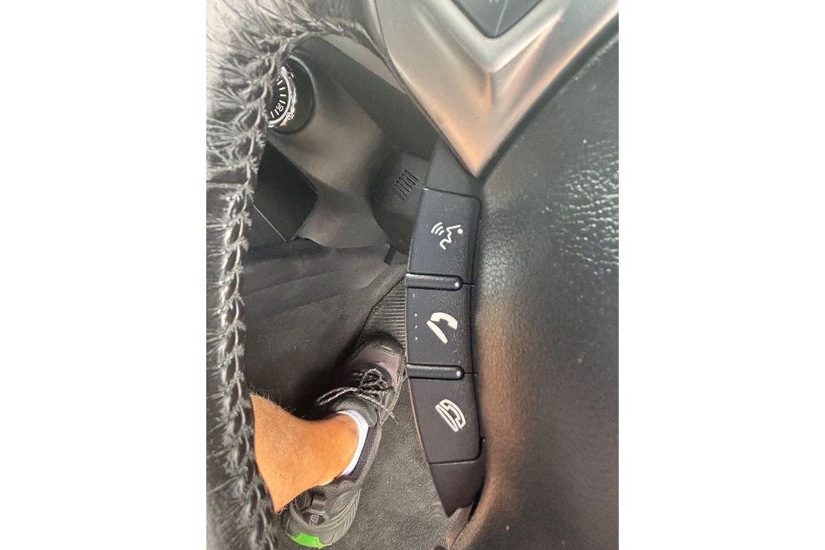 2011 Mitsubishi Outlander LS ZH