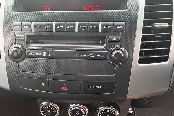2011 Mitsubishi Outlander LS ZH