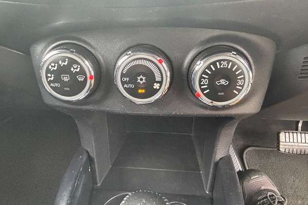 2011 Mitsubishi Outlander LS ZH