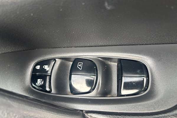 2014 Nissan X-TRAIL ST-L T32