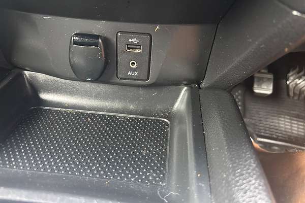 2014 Nissan X-TRAIL ST-L T32