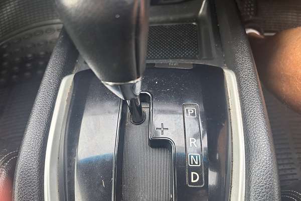 2014 Nissan X-TRAIL ST-L T32