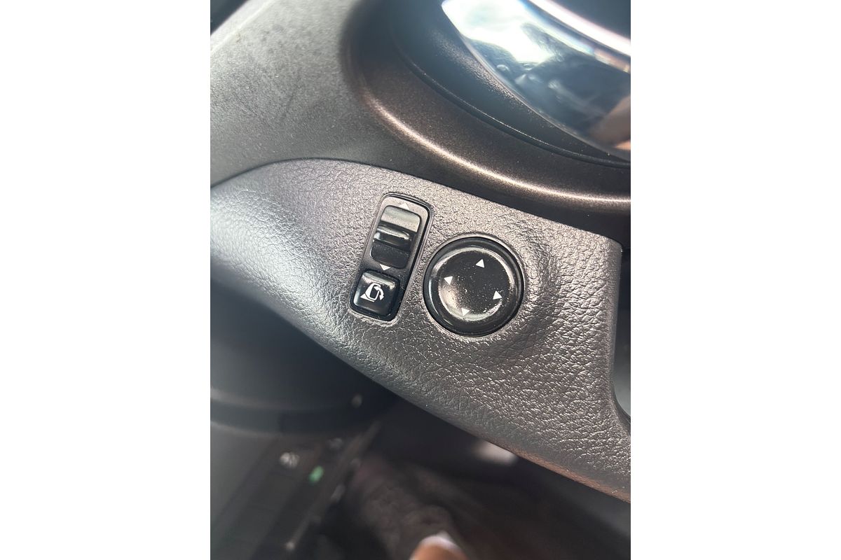2014 Nissan X-TRAIL ST-L T32
