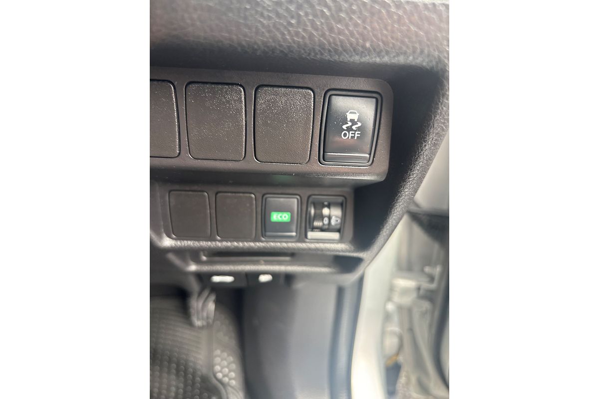 2014 Nissan X-TRAIL ST-L T32