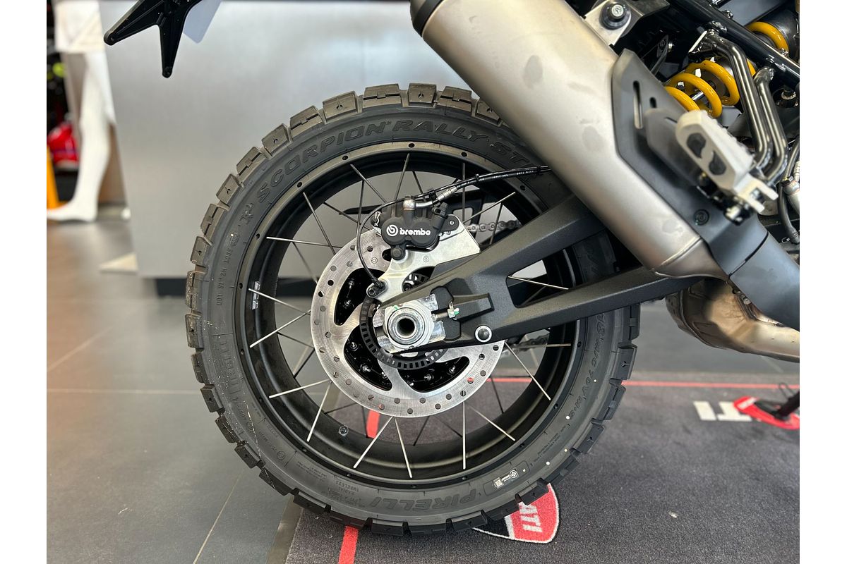2024 Ducati DESERT X