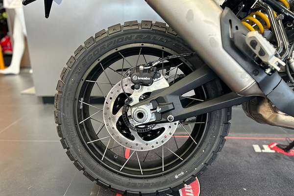 2024 Ducati DESERT X