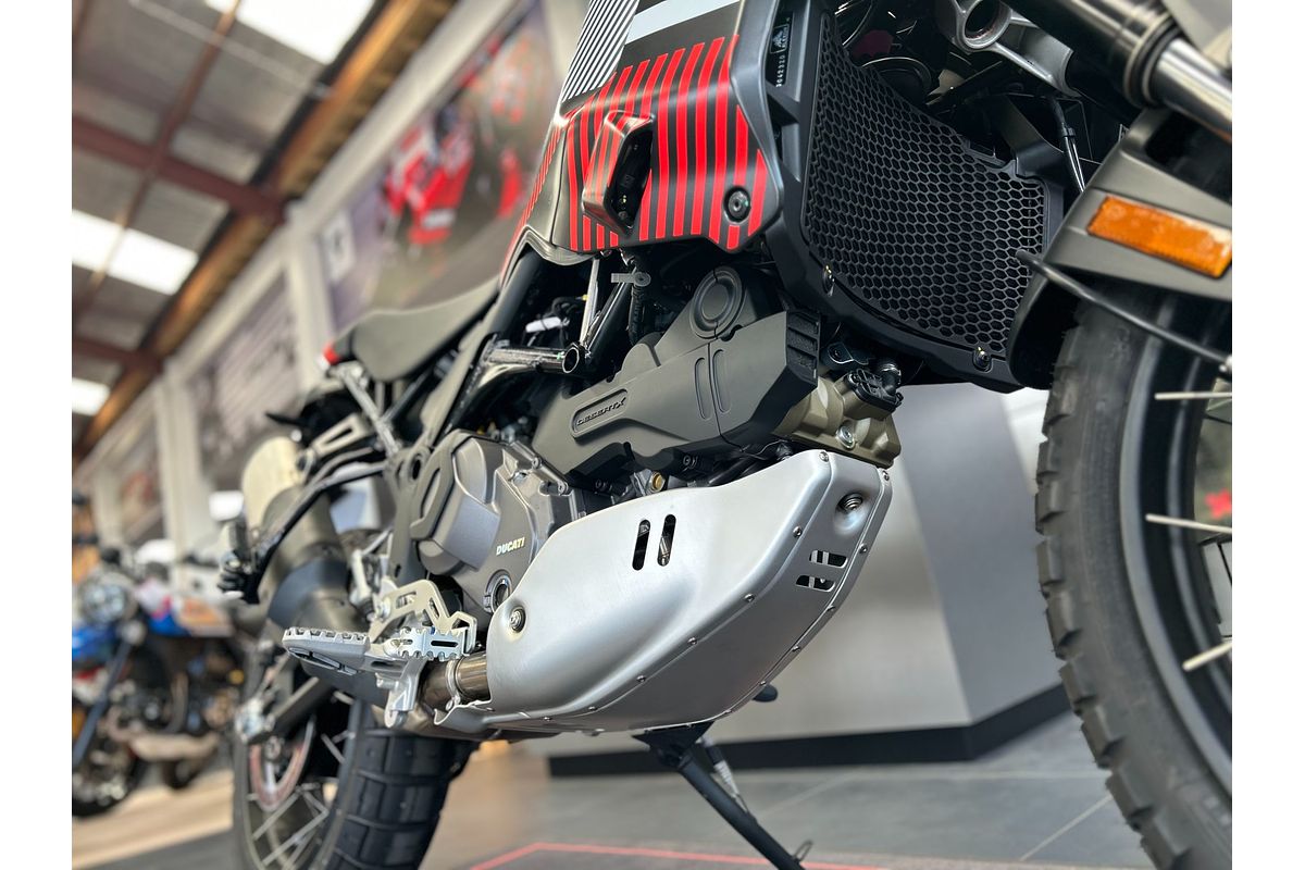 2024 Ducati DESERT X