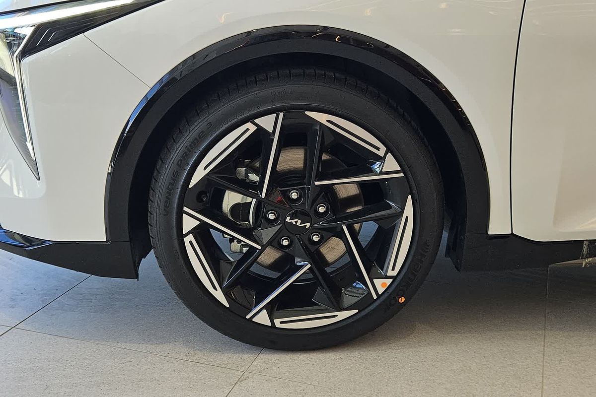 2024 Kia K4 GT-Line CL4m