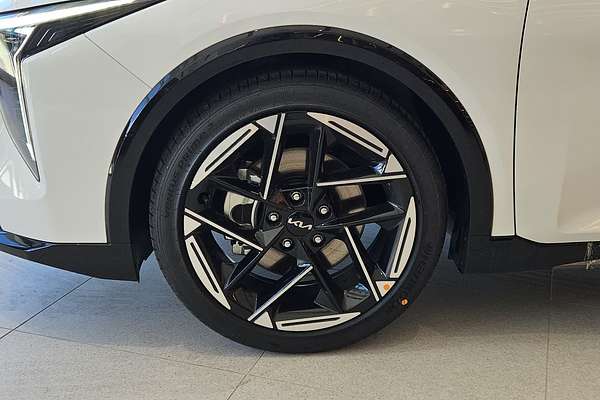 2024 Kia K4 GT-Line CL4m