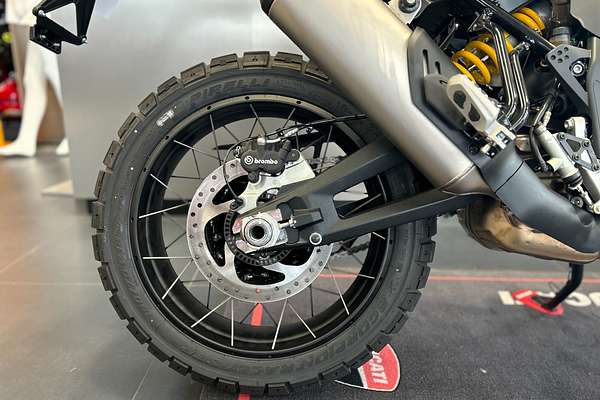 2025 Ducati DESERT X