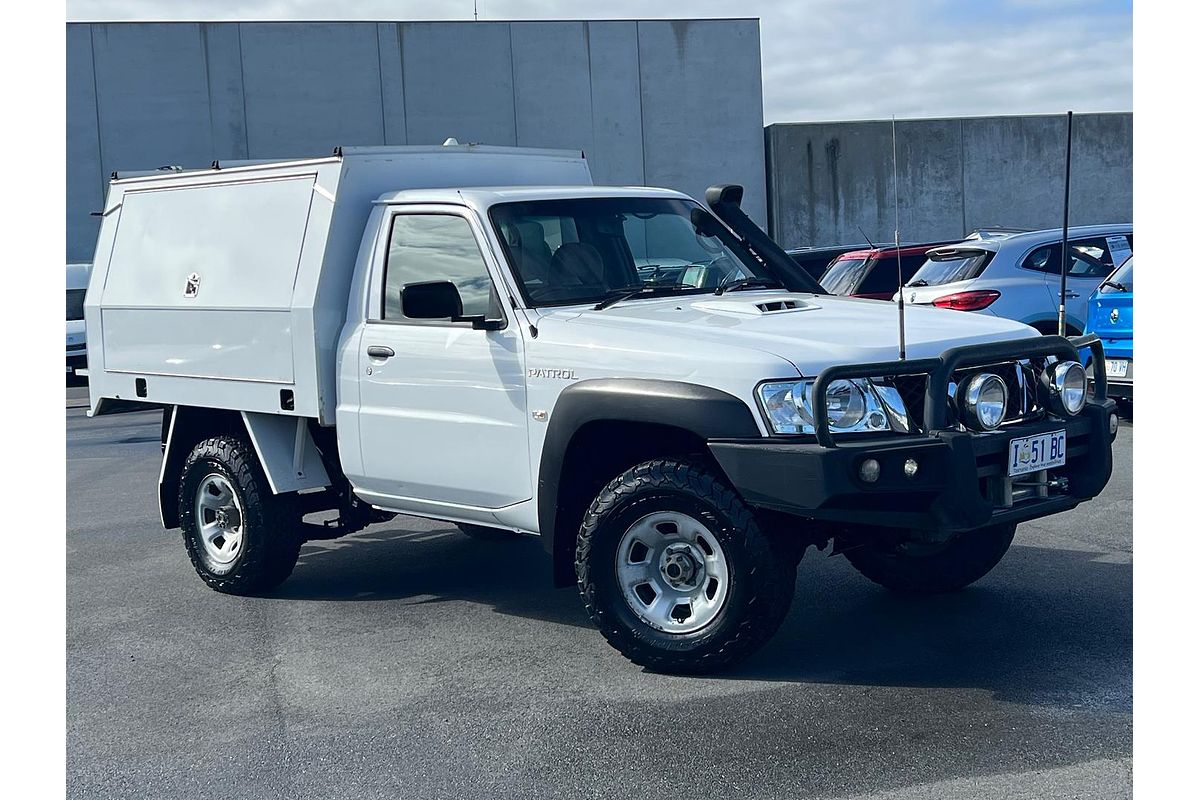 2013 Nissan Patrol ST GU 6 4X4