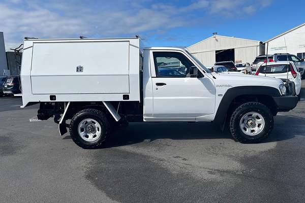 2013 Nissan Patrol ST GU 6 4X4