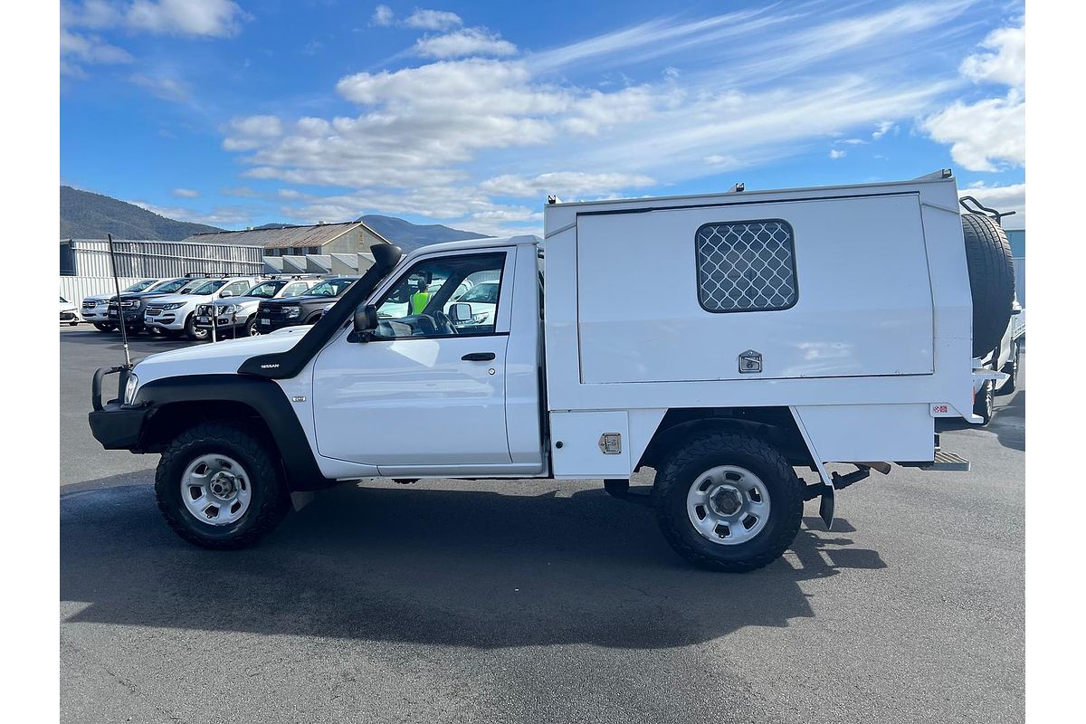 2013 Nissan Patrol ST GU 6 4X4