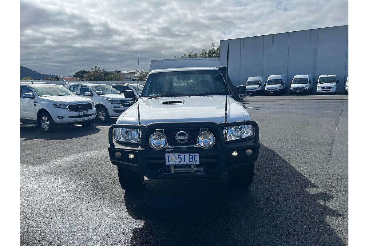 2013 Nissan Patrol ST GU 6 4X4