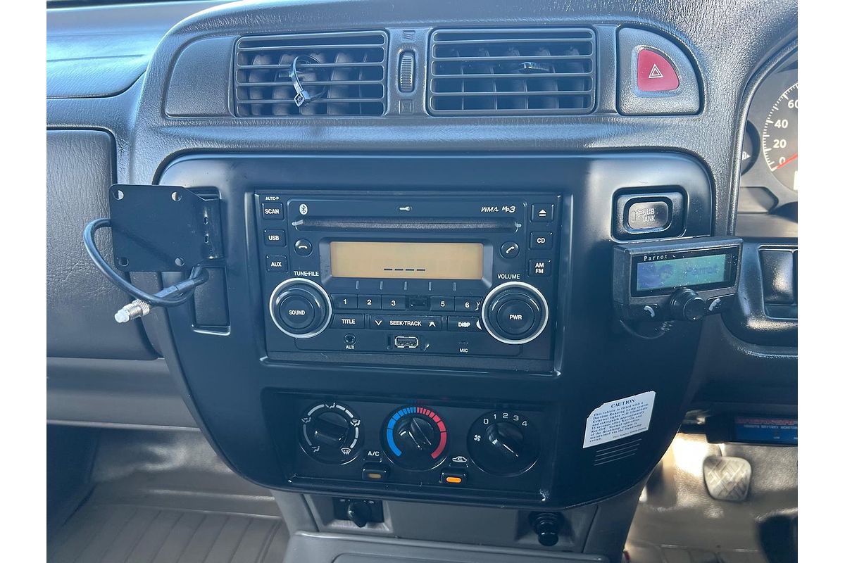 2013 Nissan Patrol ST GU 6 4X4