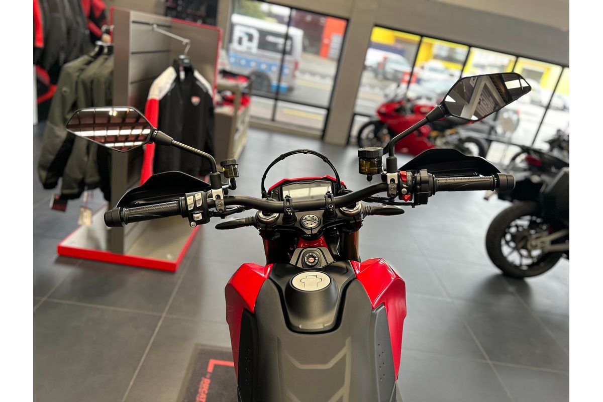 2024 Ducati HYPERMOTARD 698