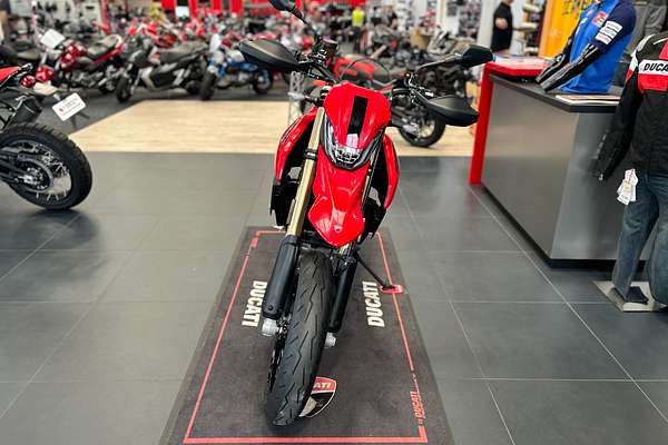 2024 Ducati HYPERMOTARD 698