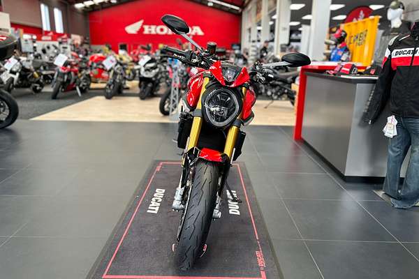 2025 Ducati MONSTER 937 SP