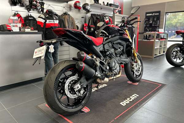 2025 Ducati MONSTER 937 SP