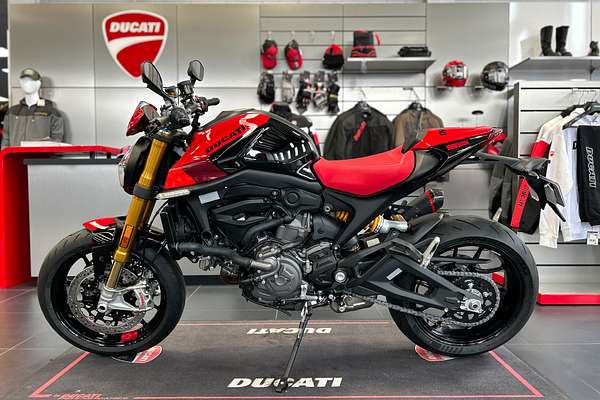 2025 Ducati MONSTER 937 SP