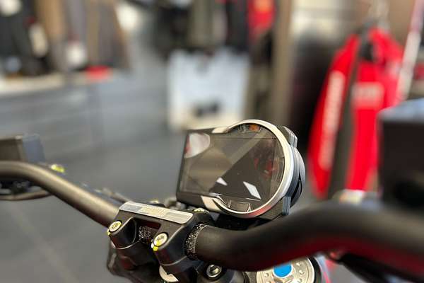 2024 Ducati SCRAMBLER FULL THROTTLE