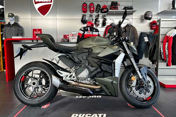 2024 Ducati STREETFIGHTER V2
