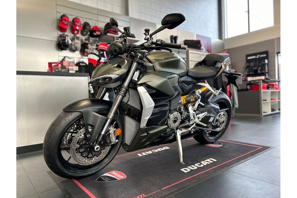 2024 Ducati STREETFIGHTER V2